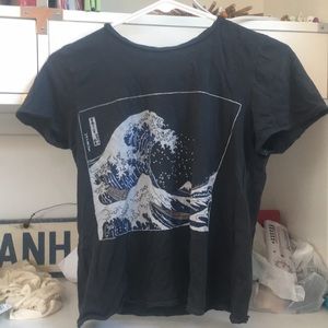 Urban Outfitters Great Wave graphic tee